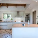 Villa Pool Heated, Calm, Comfort & Beaches *