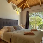 Villa Pool Heated, Calm, Comfort & Beaches Willa