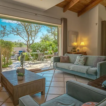 Willa Villa Pool Heated, Calm, Comfort & Beaches